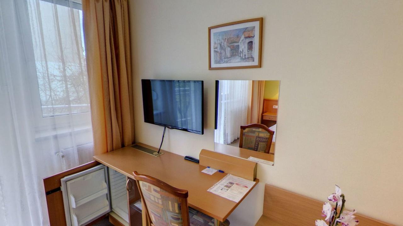 Bella Hotel Сегед Екстер'єр фото